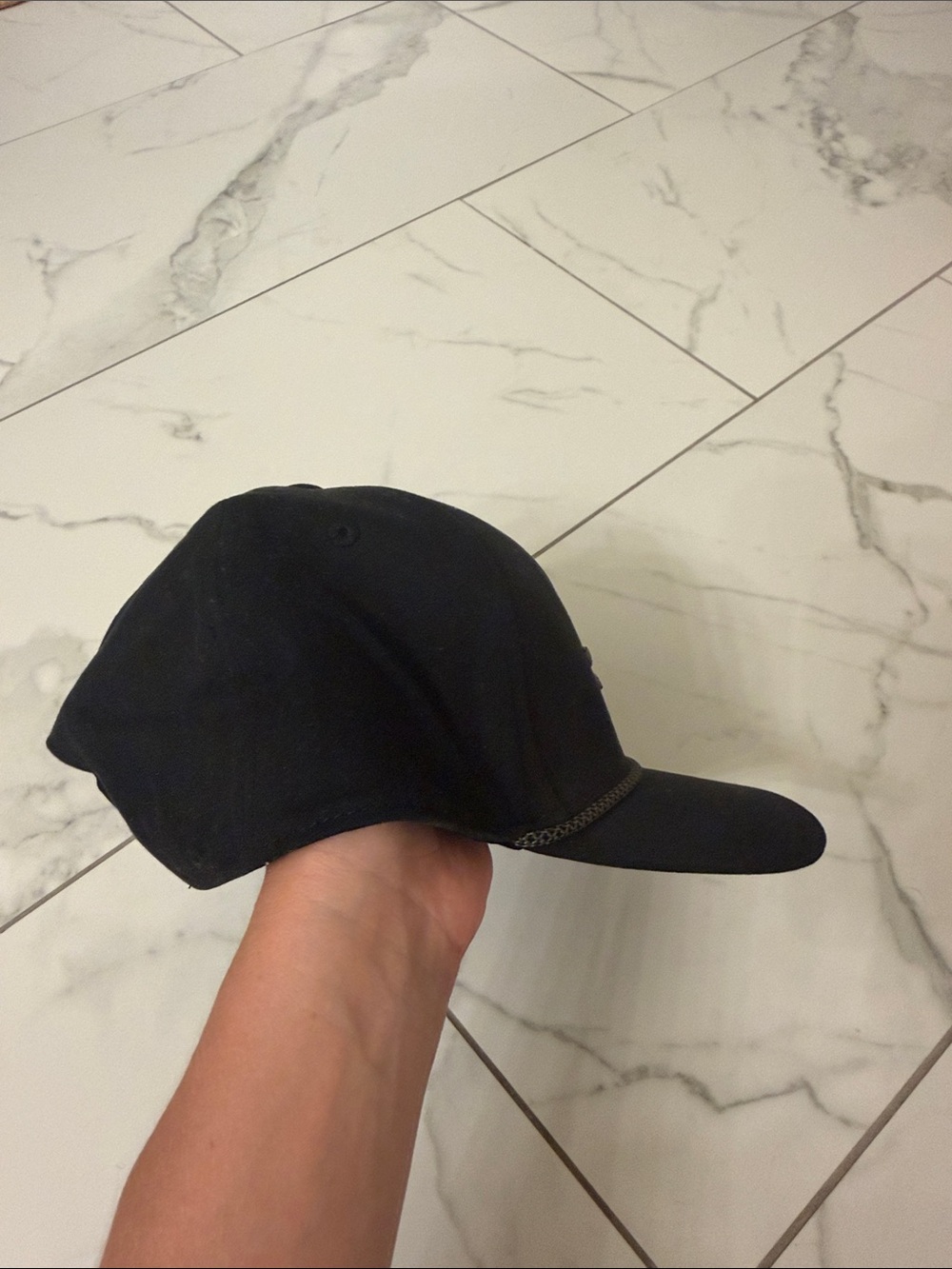 Icon Performance Rope 5 Panel Snapback in Black - Picture 3 of 5